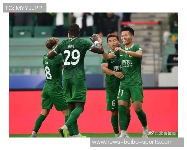 梅州队奋起直追奥马尔松第64分钟破门将比分改写为1-3国安 梅州队奋起直追奥马尔松第64分钟破门将比分改写为1-3国安